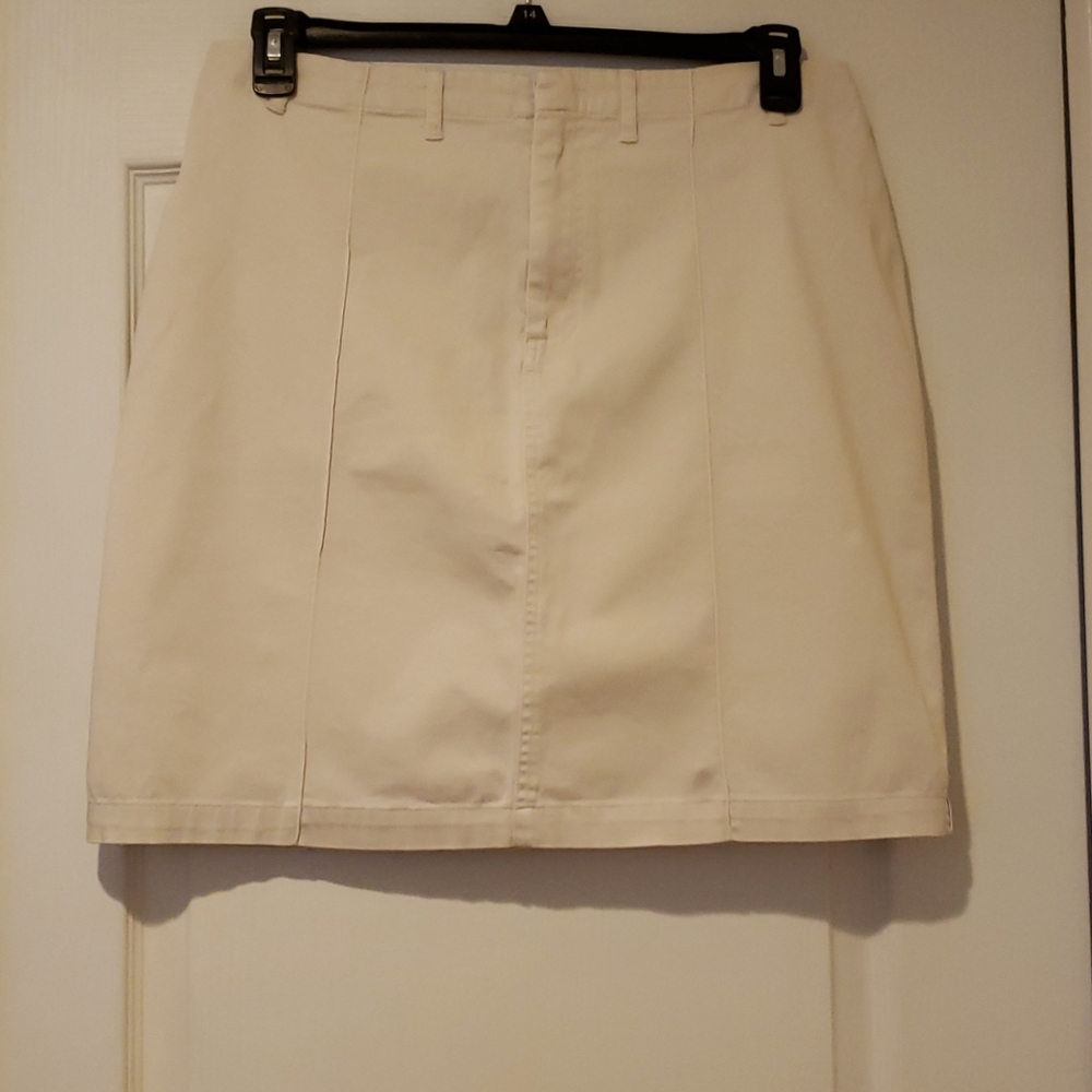 St. John Bay skirt, size 14